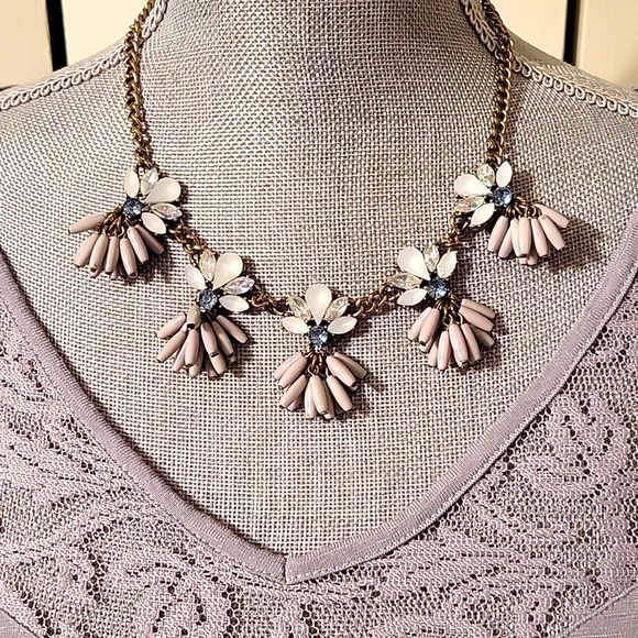 Lavender gray blue statement necklace - Picture 1 of 6